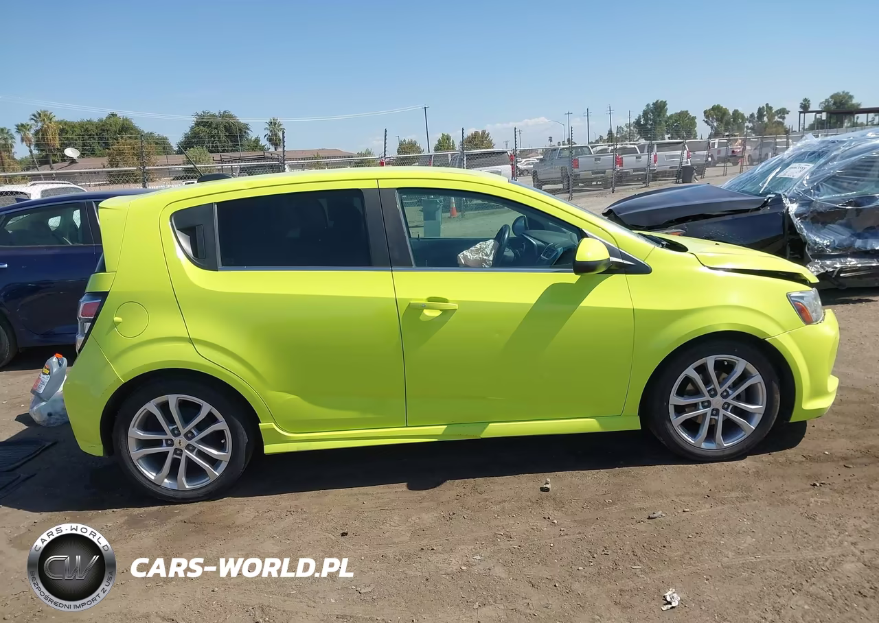 2019 Chevrolet Sonic Lt Auto VIN:1G1JD6SB8K4112284 - 13