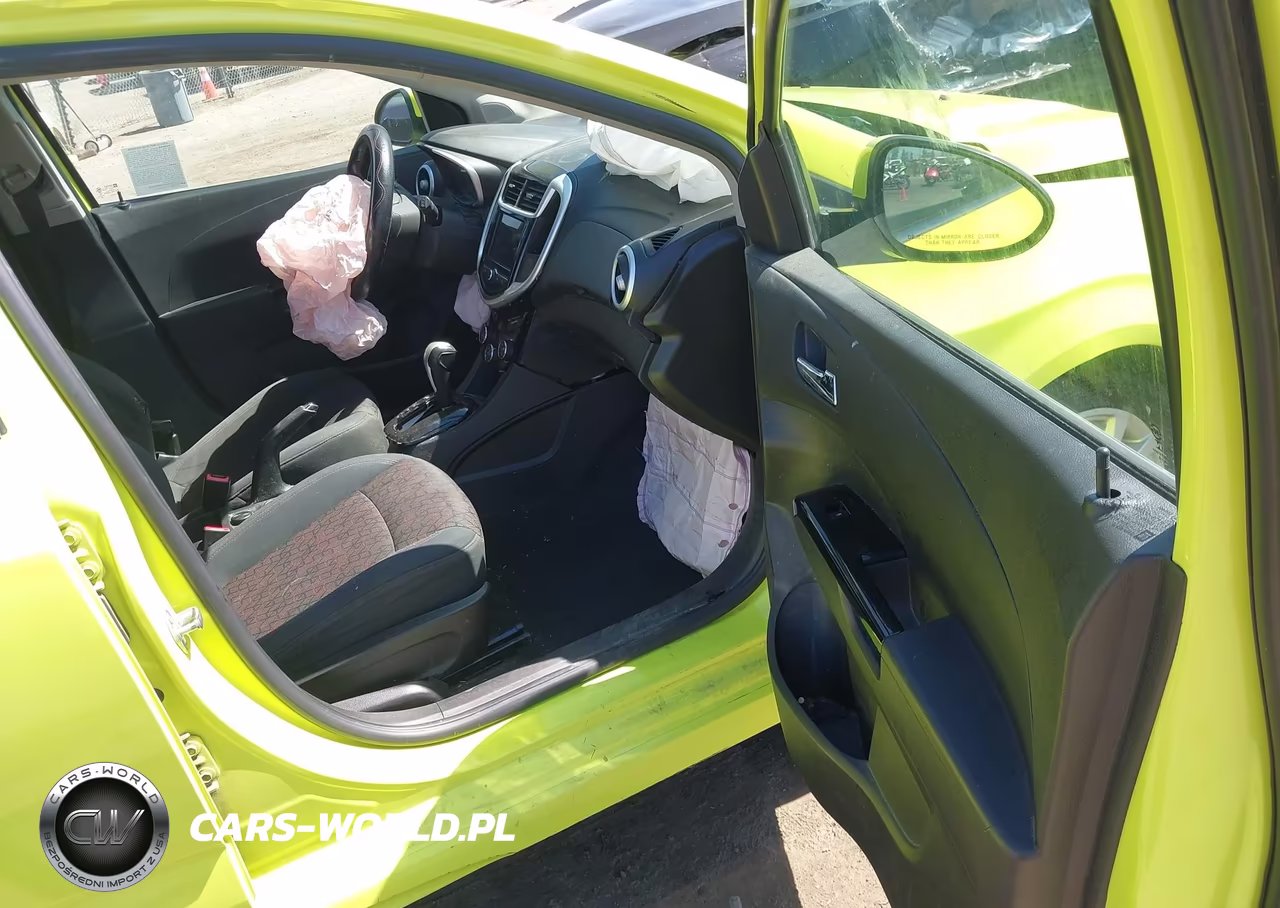 2019 Chevrolet Sonic Lt Auto VIN:1G1JD6SB8K4112284 - 5