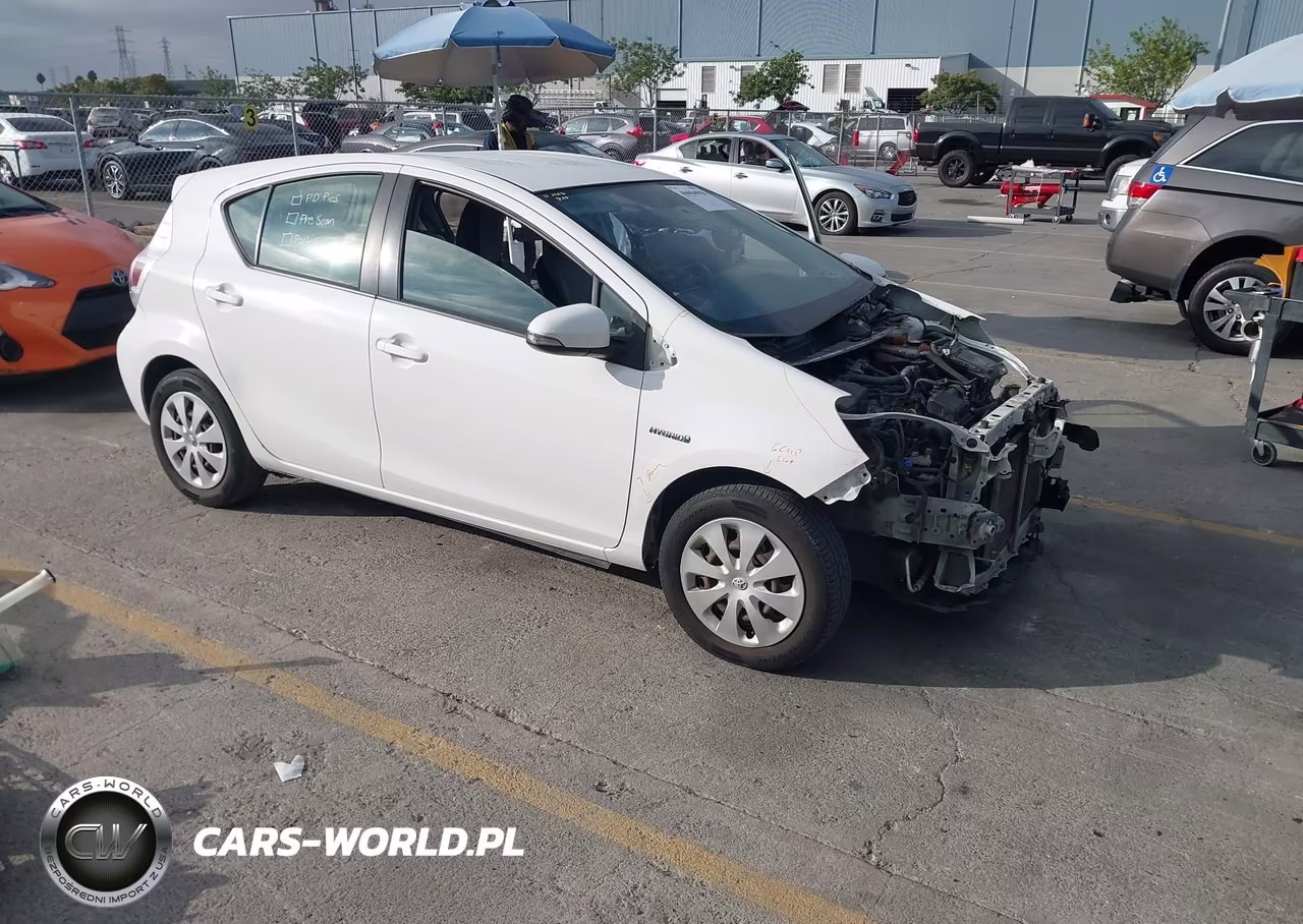 2013 Toyota Prius C One