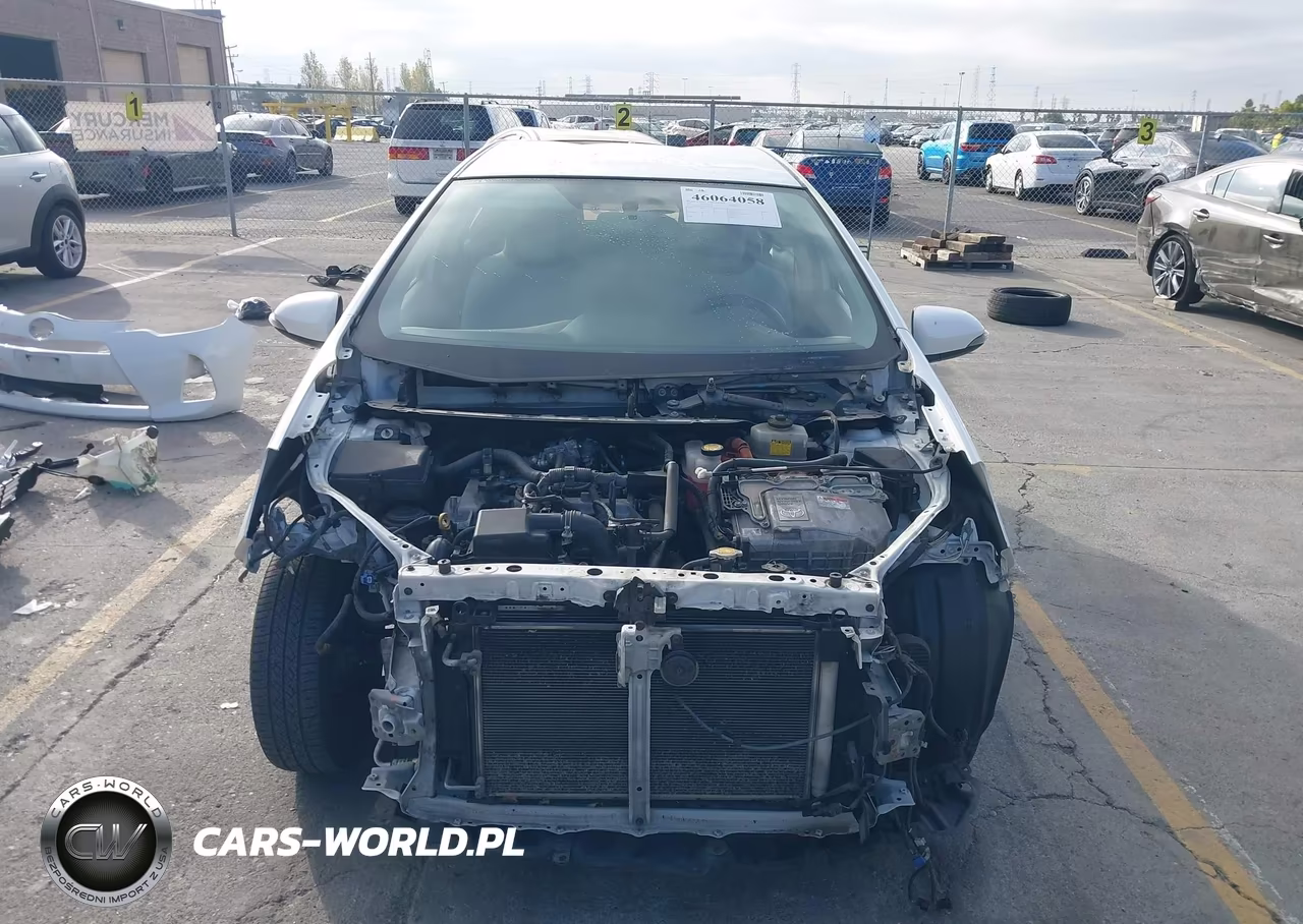 2013 Toyota Prius C One VIN:JTDKDTB35D1535024 - 13