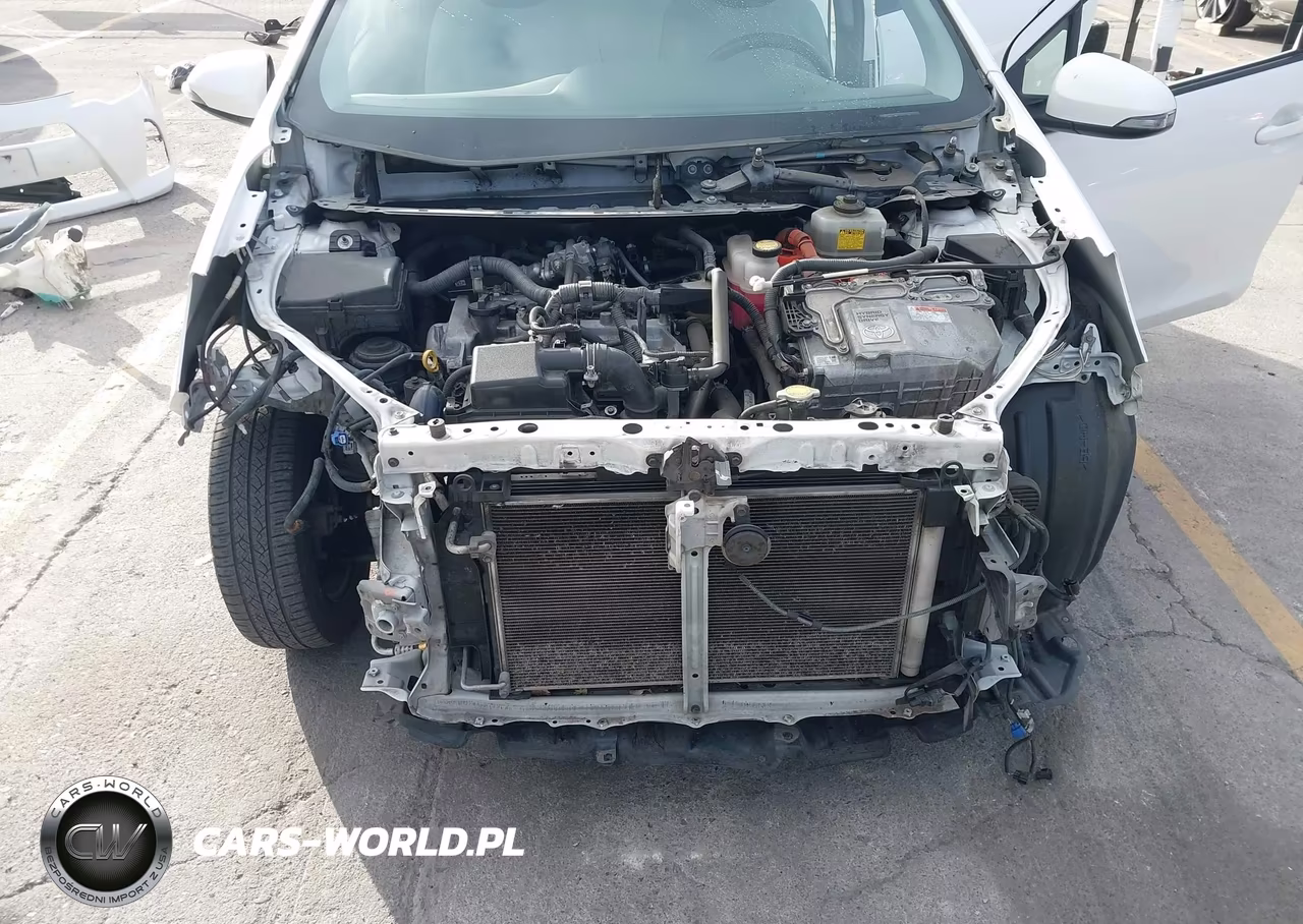 2013 Toyota Prius C One VIN:JTDKDTB35D1535024 - 6