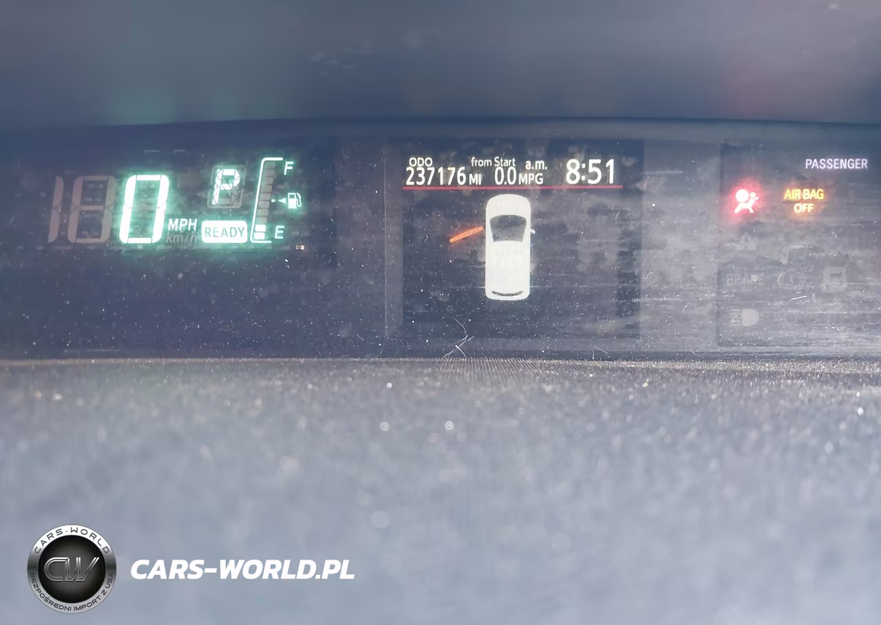 2013 Toyota Prius C One VIN:JTDKDTB35D1535024 - 7