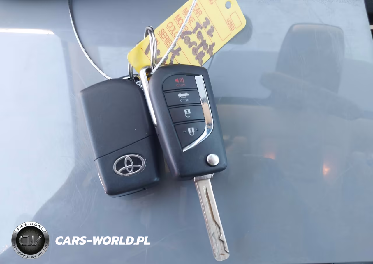 2022 Toyota Corolla Le VIN:5YFEPMAE5NP313285 - 11