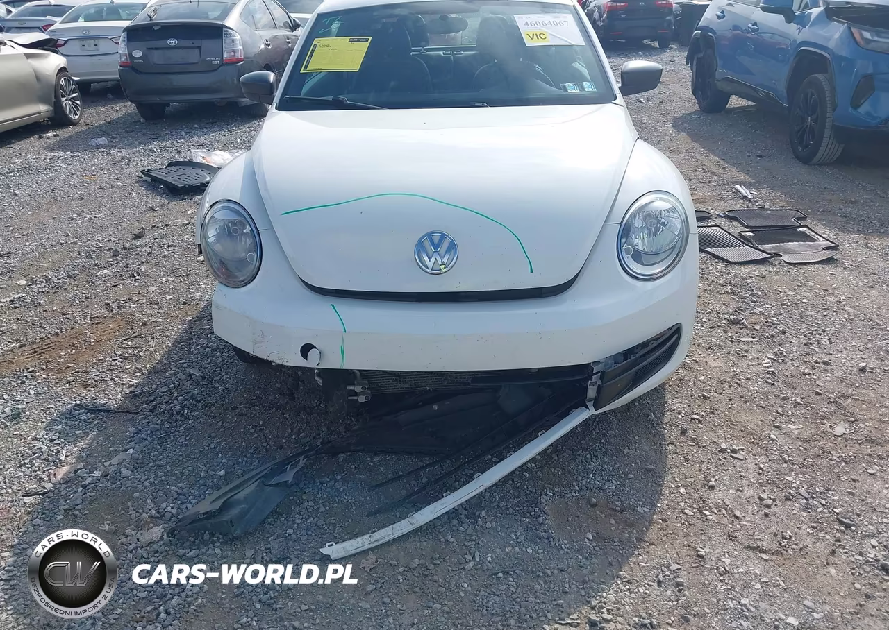 2015 Volkswagen Beetle Coupe 1.8T Fleet Edition VIN:3VWF17AT7FM604253 - 12