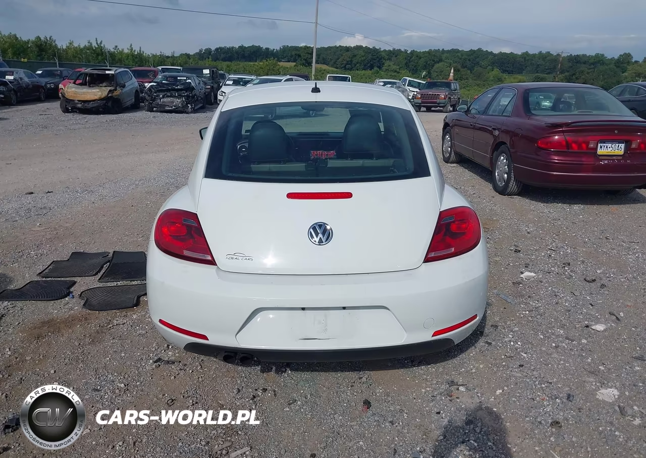 2015 Volkswagen Beetle Coupe 1.8T Fleet Edition VIN:3VWF17AT7FM604253 - 16