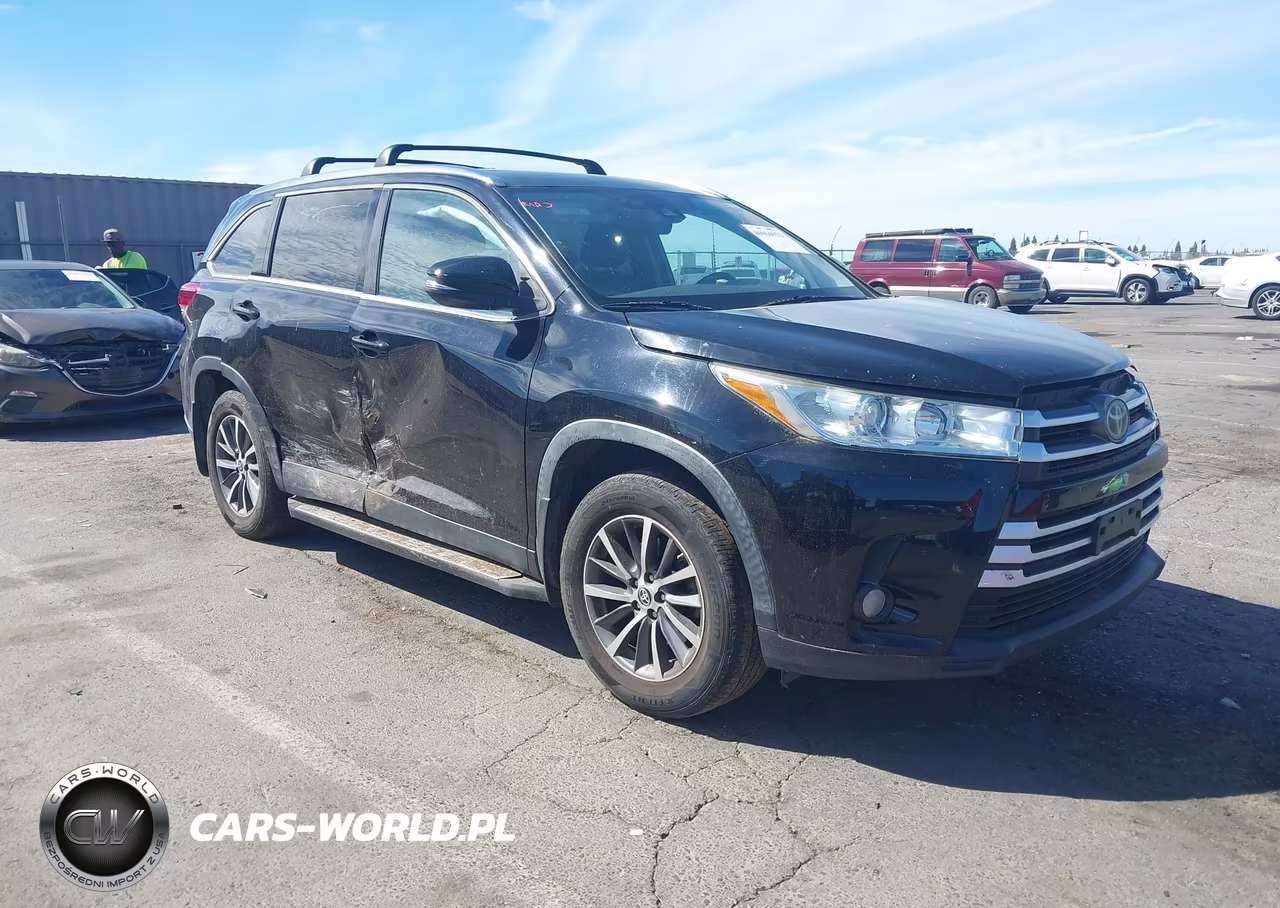 2019 Toyota Highlander Xle VIN:5TDJZRFH3KS626993 - 1