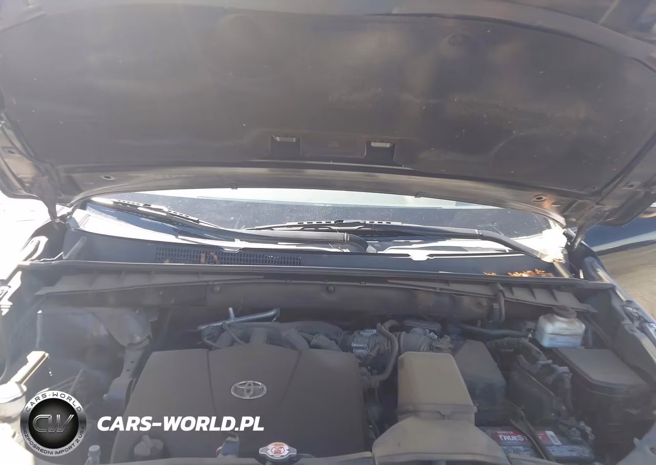 2019 Toyota Highlander Xle VIN:5TDJZRFH3KS626993 - 10