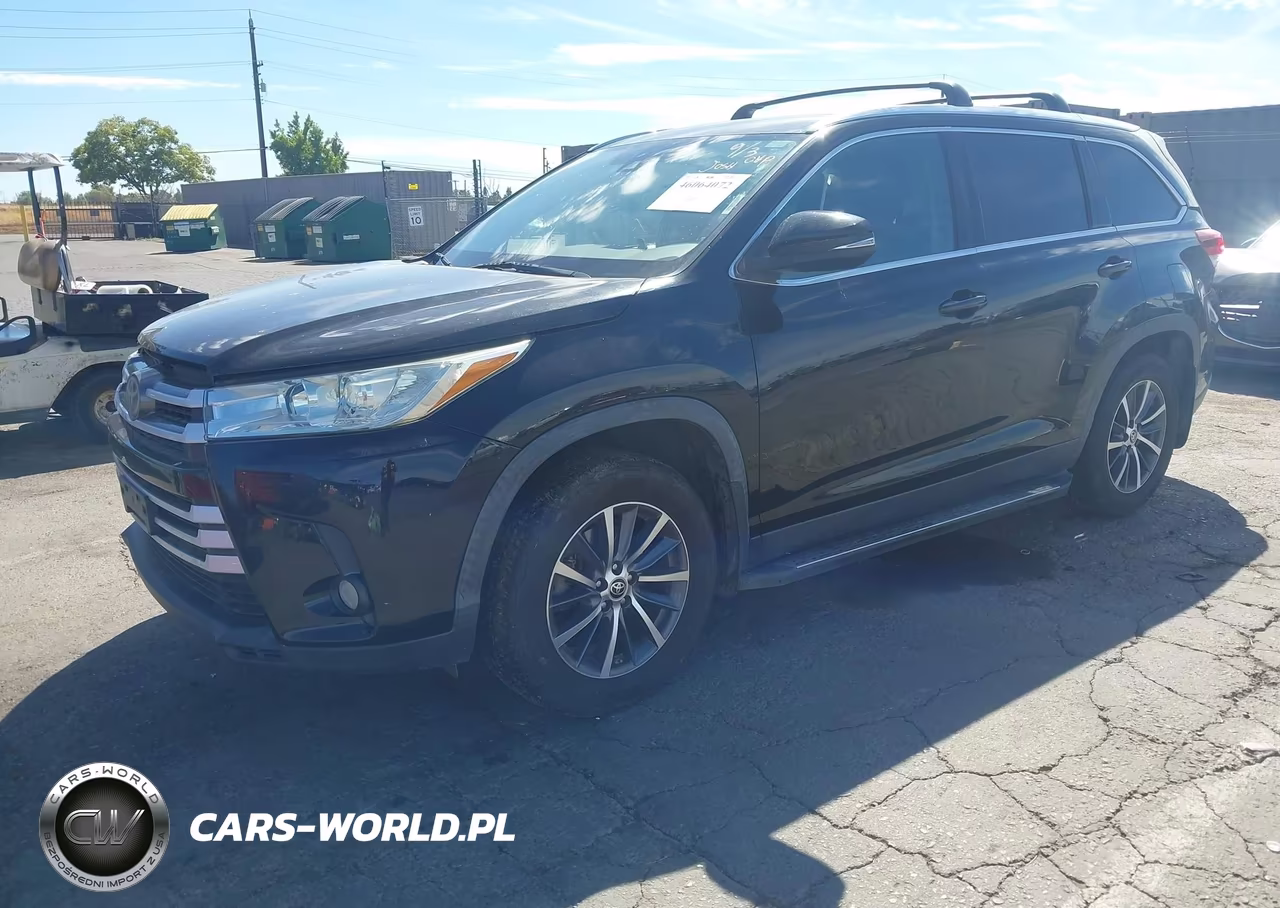 2019 Toyota Highlander Xle VIN:5TDJZRFH3KS626993 - 2