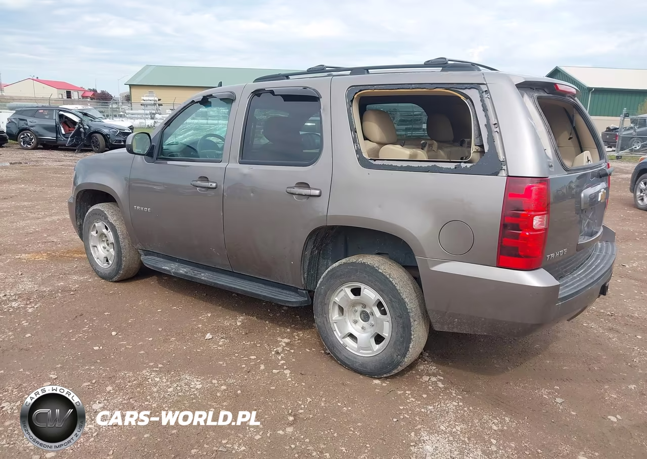 2013 Chevrolet Tahoe Ls VIN:1GNSKAE06DR343664 - 3