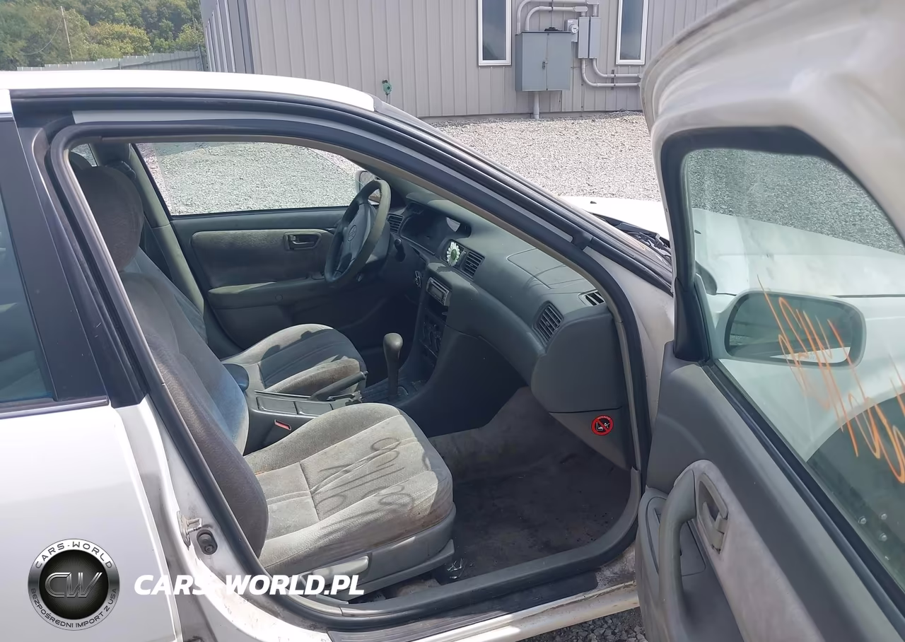 1997 Toyota Camry Le VIN:4T1BG22K0VU763016 - 5