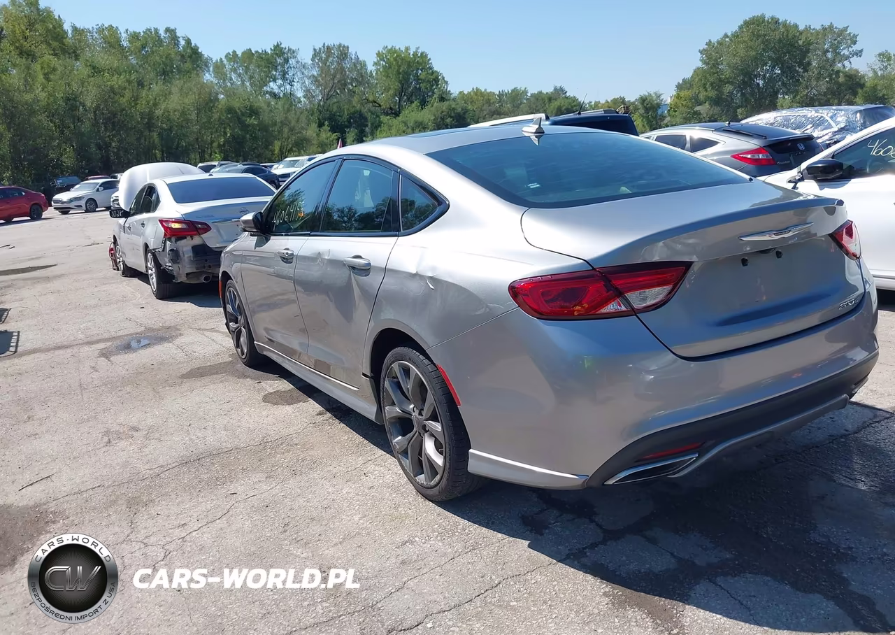 2016 Chrysler 200 S VIN:1C3CCCBG5GN110026 - 3