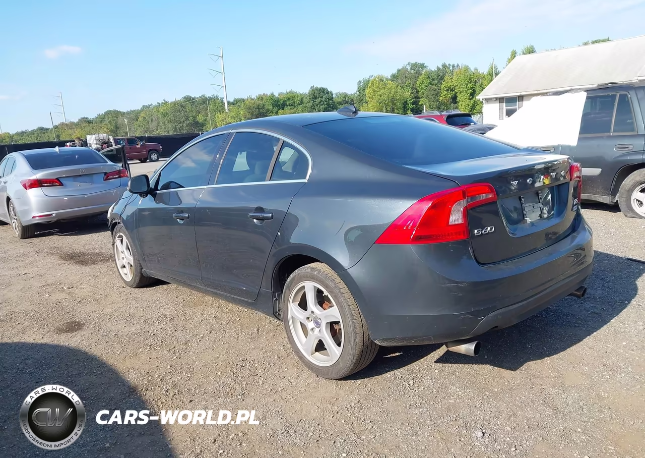 2013 Volvo S60 T5 VIN:YV1612FS5D2219990 - 3