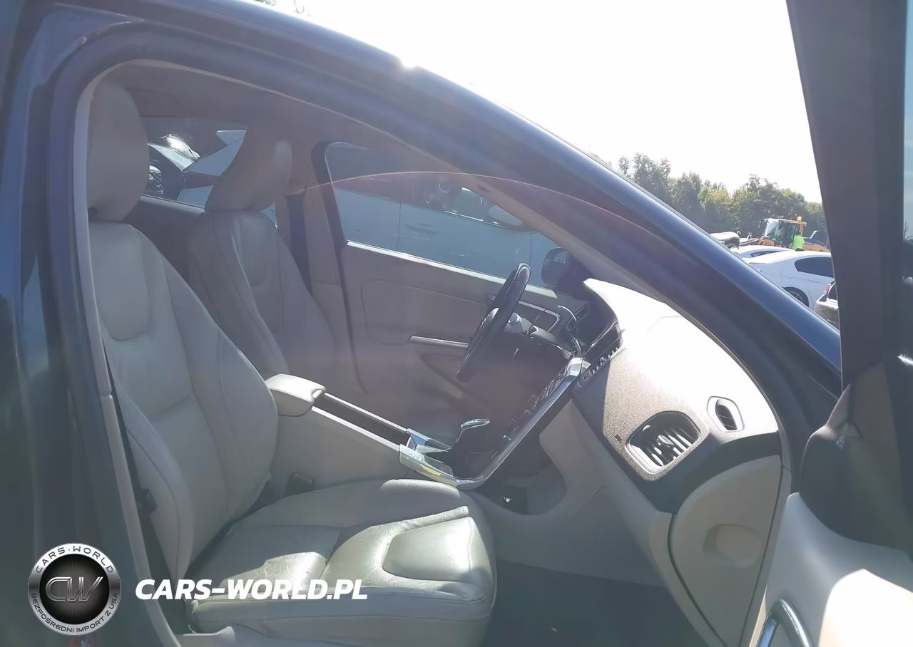 2013 Volvo S60 T5 VIN:YV1612FS5D2219990 - 5
