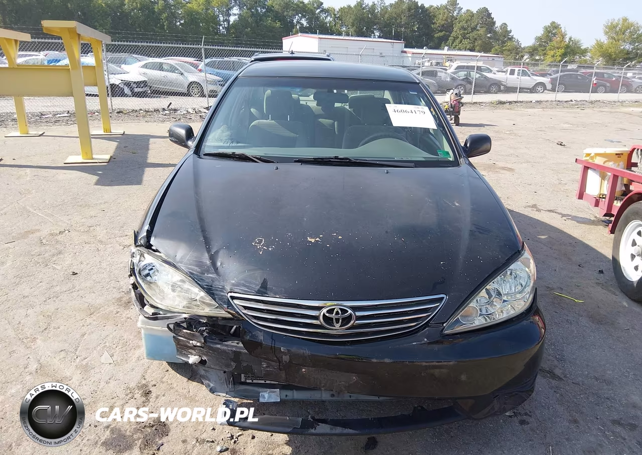 2005 Toyota Camry Le VIN:4T1BE32KX5U413498 - 12