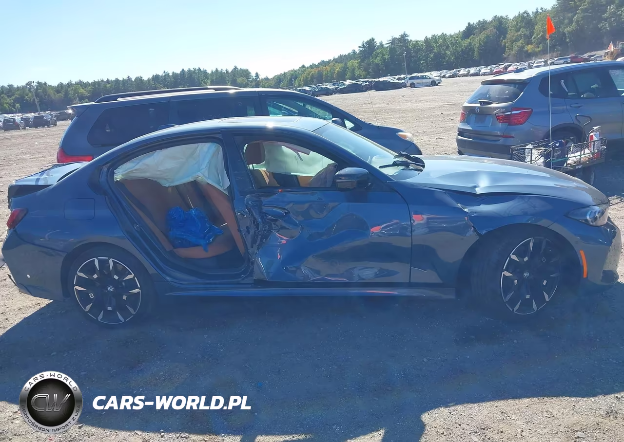 2025 BMW 330I xDrive VIN:3MW89CW03S8F33371 - 14