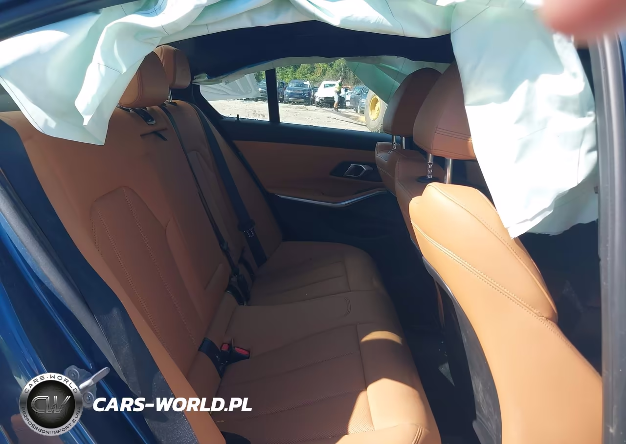 2025 BMW 330I xDrive VIN:3MW89CW03S8F33371 - 8