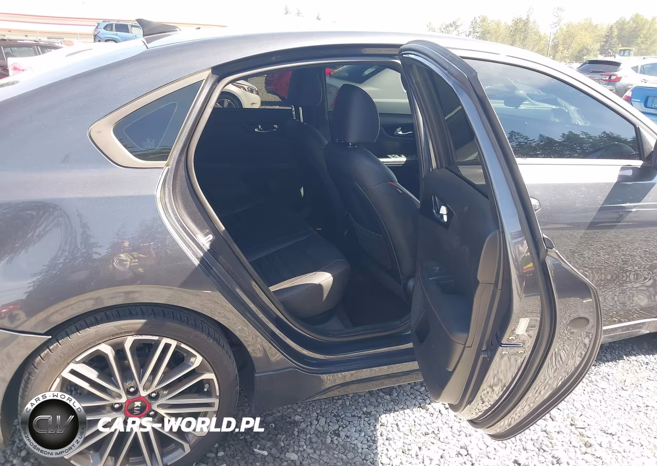 2020 Kia Forte Gt VIN:3KPF44AC1LE212920 - 8