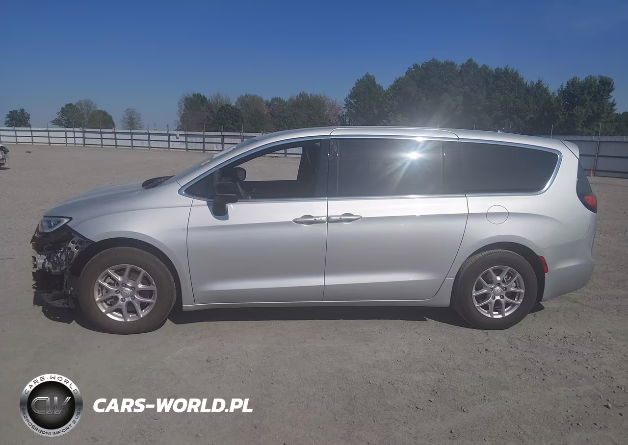 2026 Chrysler Pacifica Select VIN:2C4RC1BG9TR179499 - 15