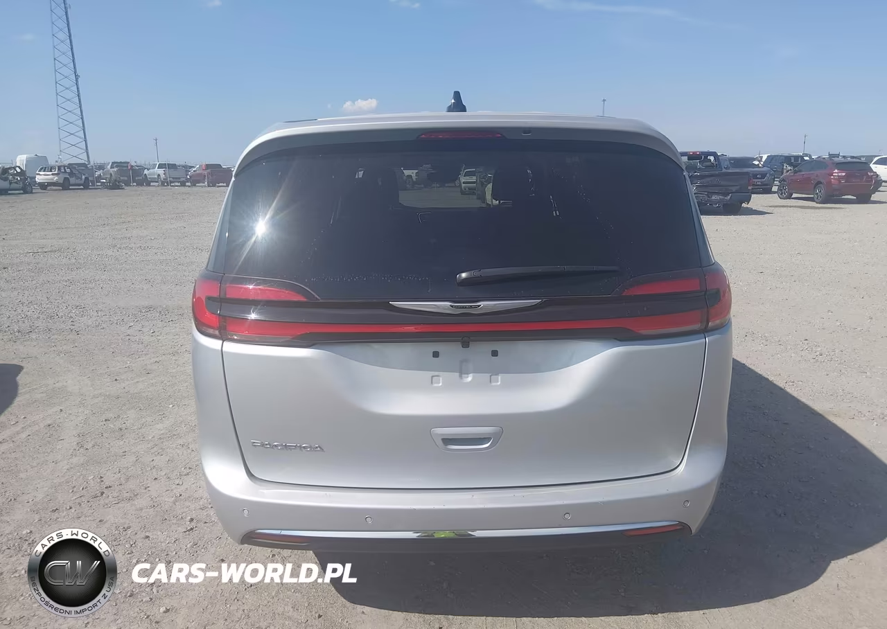 2026 Chrysler Pacifica Select VIN:2C4RC1BG9TR179499 - 17