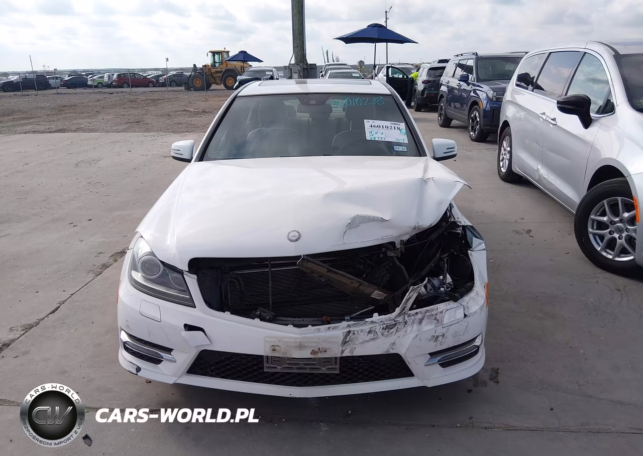 2013 Mercedes-Benz C 250 Sport VIN:WDDGF4HB2DA832682 - 6