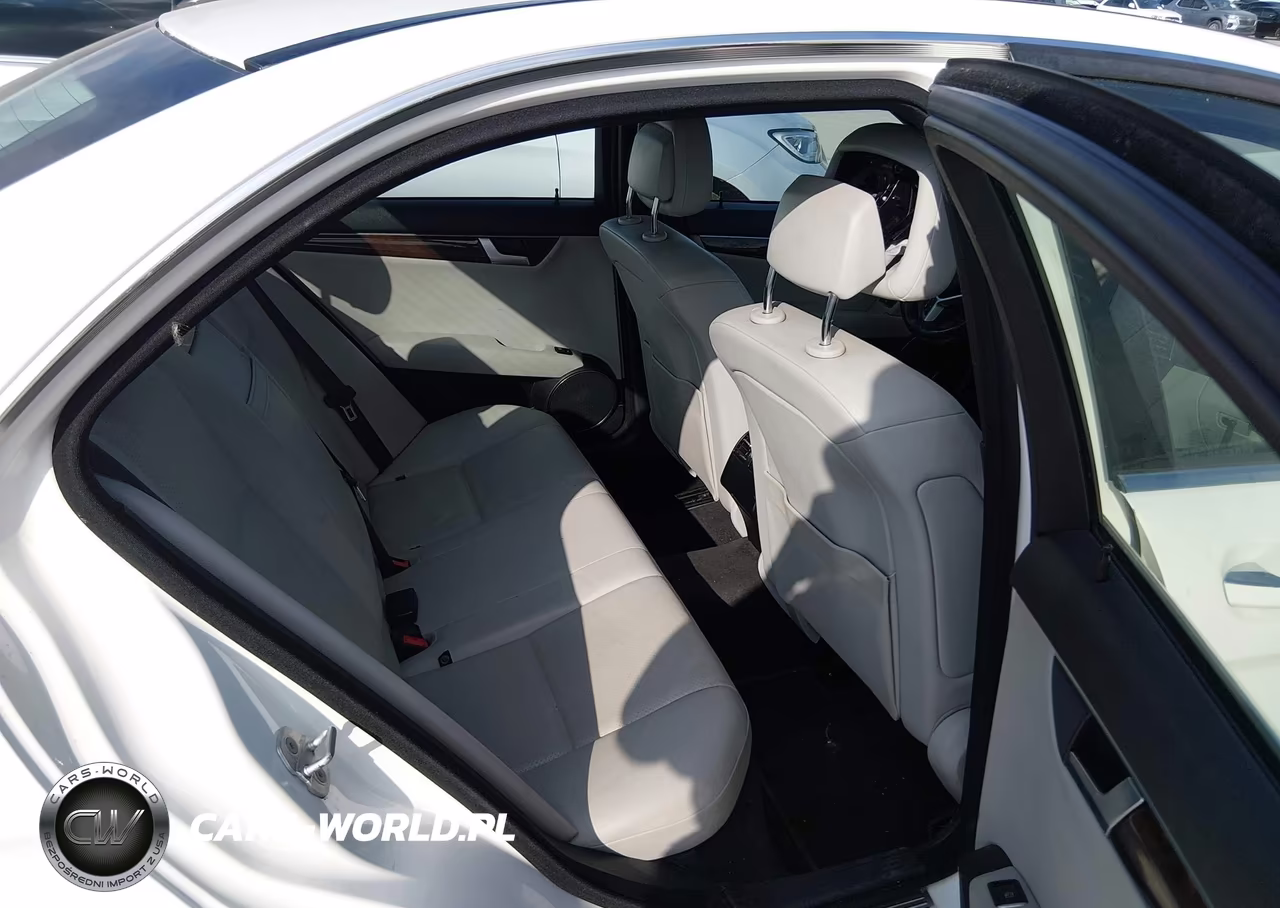 2013 Mercedes-Benz C 250 Sport VIN:WDDGF4HB2DA832682 - 8