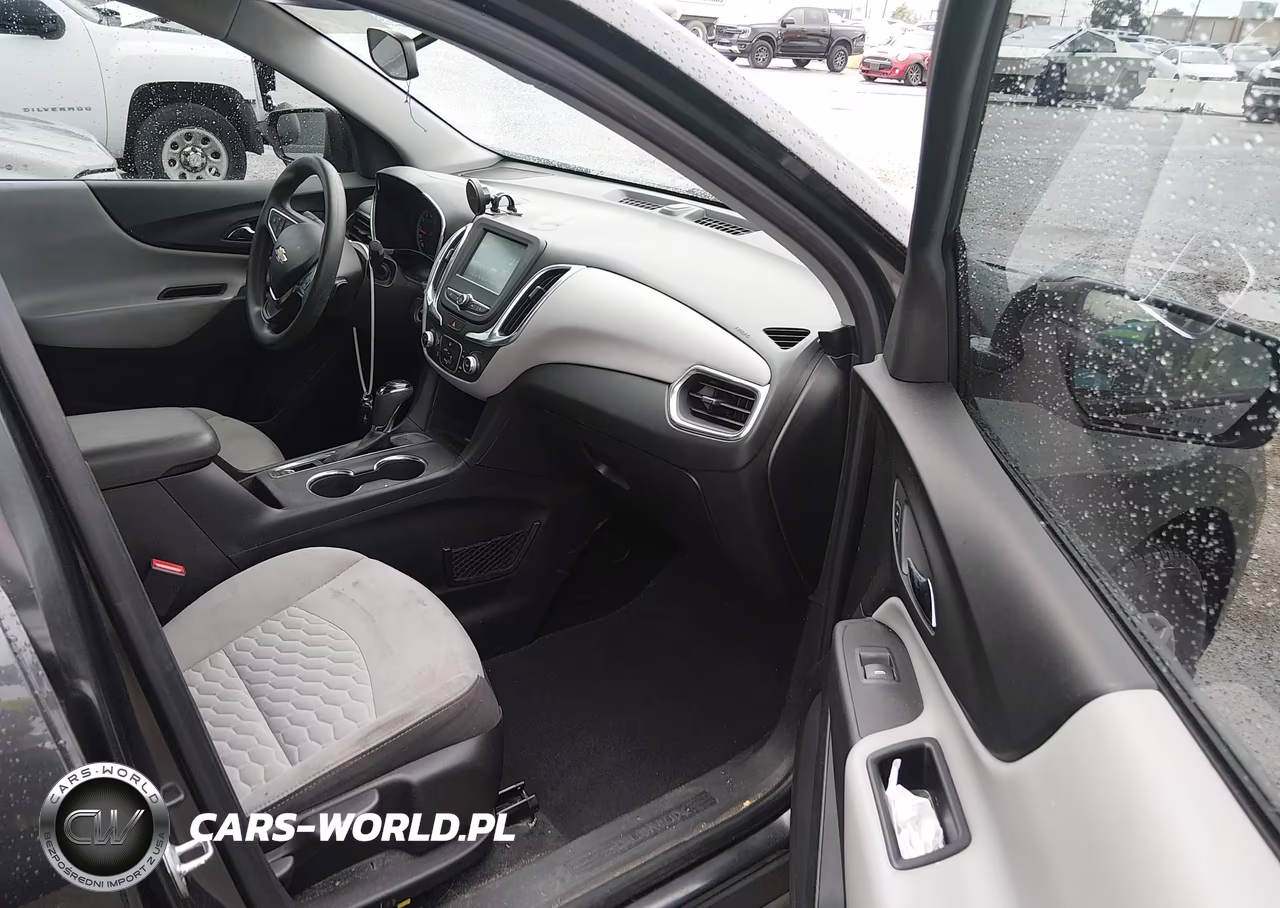 2018 Chevrolet Equinox Ls VIN:2GNAXHEV7J6127606 - 5