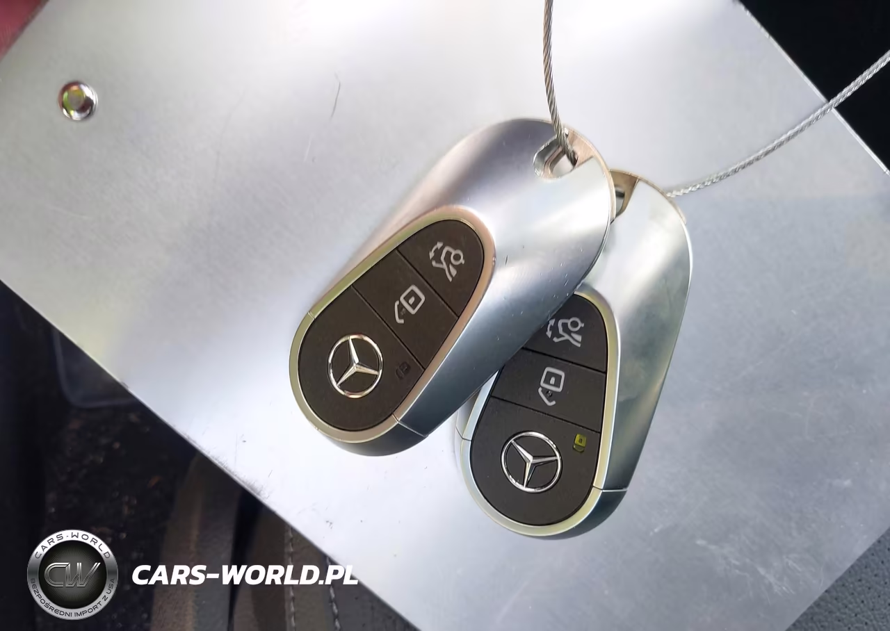 2025 Mercedes-Benz C 300 VIN:W1KAF4HB3SR244827 - 11