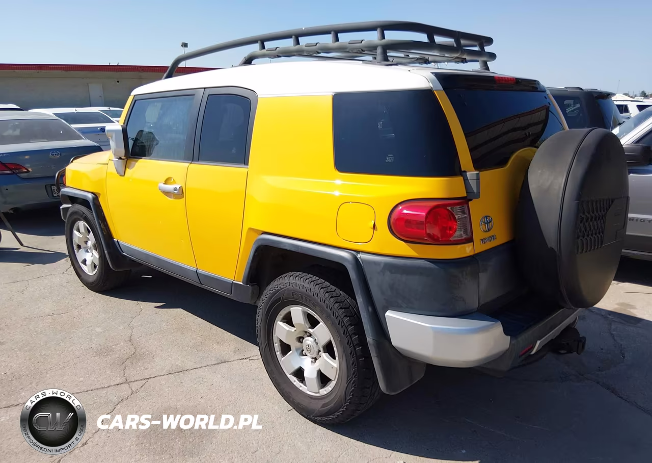 2008 Toyota Fj Cruiser VIN:JTEZU11F38K001918 - 3