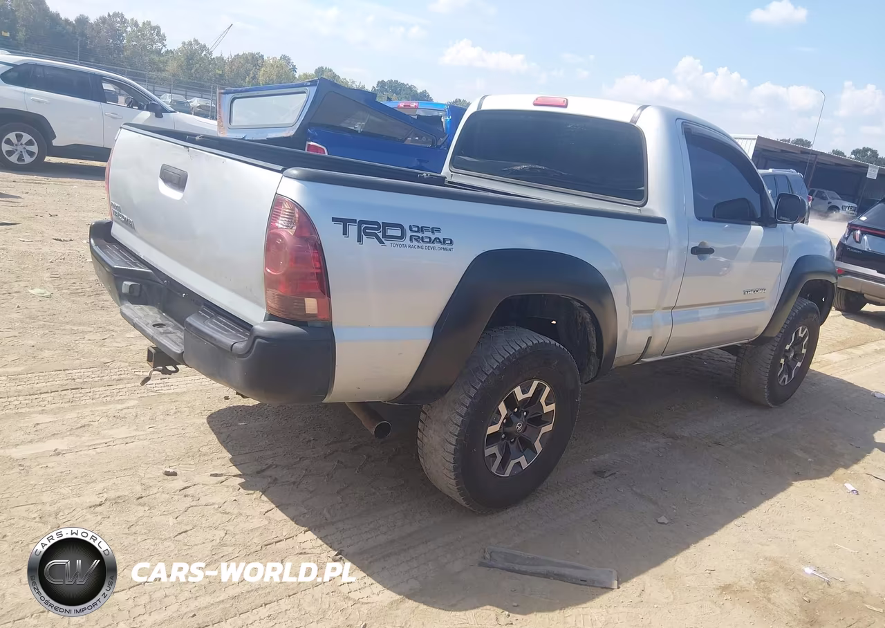 2006 Toyota Tacoma VIN:5TEPX42N06Z318297 - 4