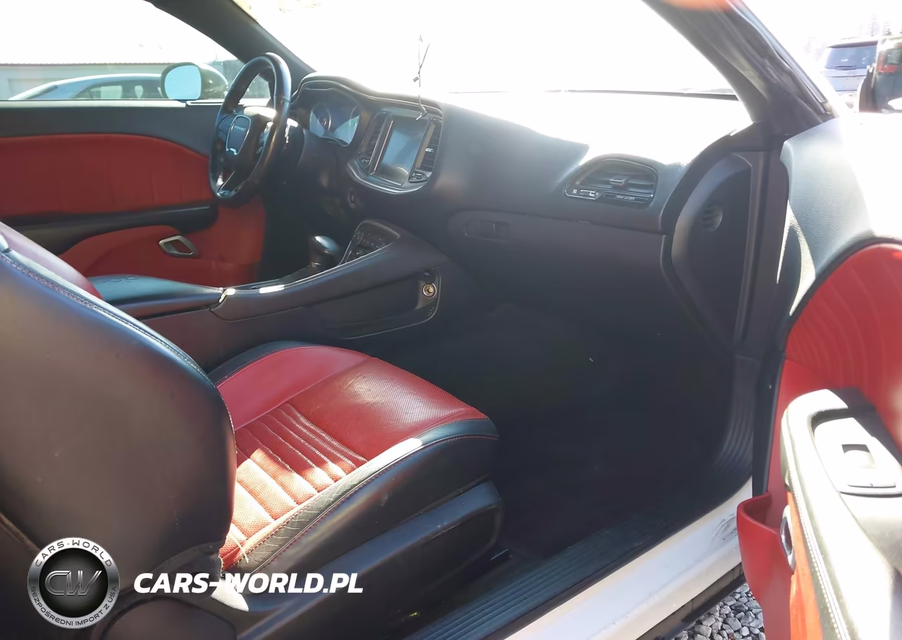 2015 Dodge Challenger R-T Plus Shaker VIN:2C3CDZBT0FH912181 - 17