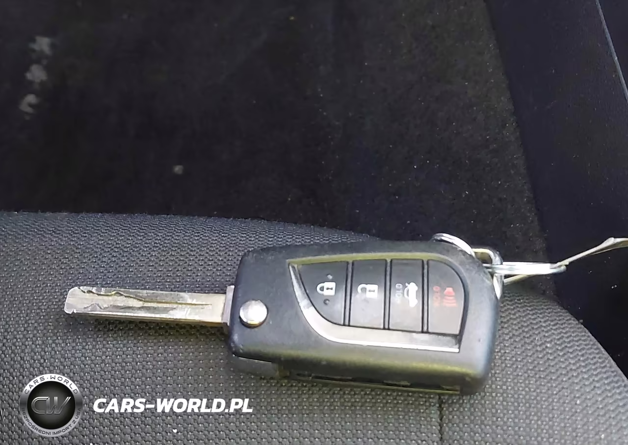 2022 Toyota Corolla Le VIN:5YFEPMAE4NP271854 - 11
