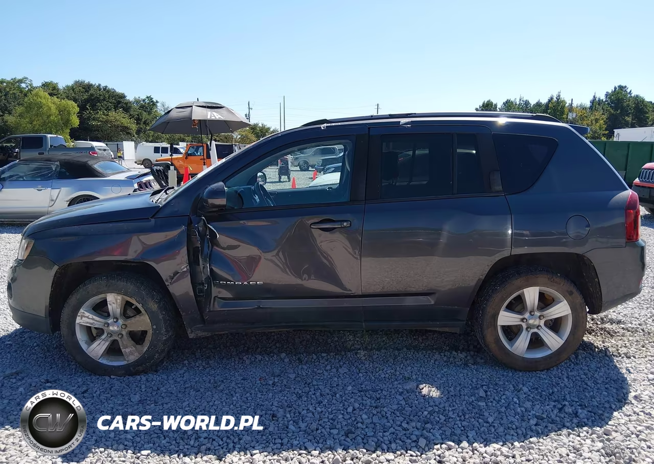 2016 Jeep Compass Latitude VIN:1C4NJCEA5GD609058 - 14