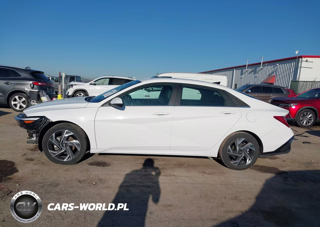 2025 Hyundai Elantra Limited VIN:KMHLP4DG6SU996905 - 15