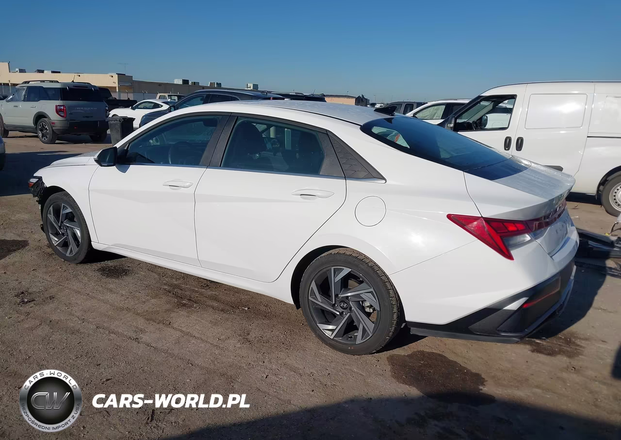 2025 Hyundai Elantra Limited VIN:KMHLP4DG6SU996905 - 3