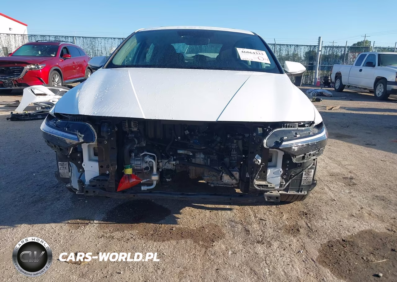 2025 Hyundai Elantra Limited VIN:KMHLP4DG6SU996905 - 6