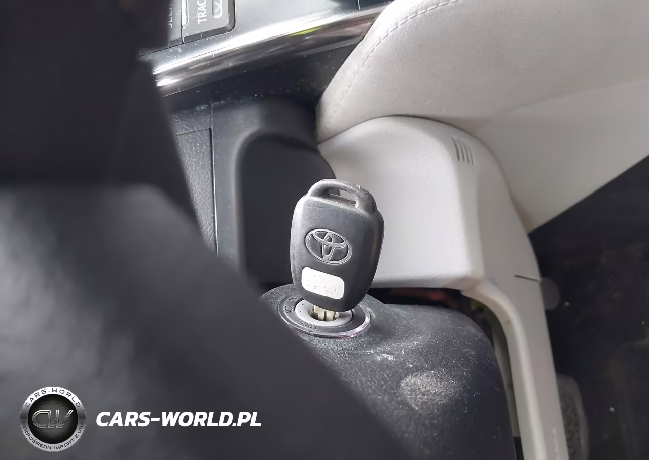 2014 Toyota Camry Le VIN:4T4BF1FK2ER358062 - 11