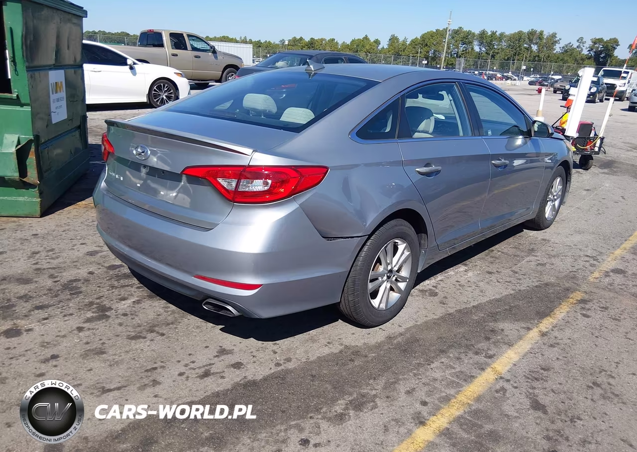 2017 Hyundai Sonata VIN:5NPE24AF1HH492563 - 4