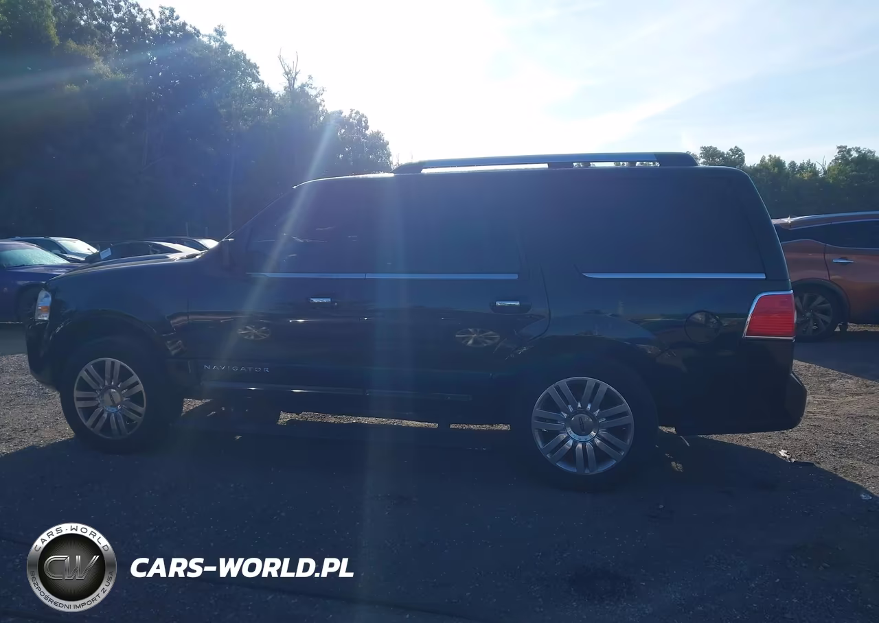 2011 Lincoln Navigator VIN:5LMJJ2J53BEJ10269 - 14