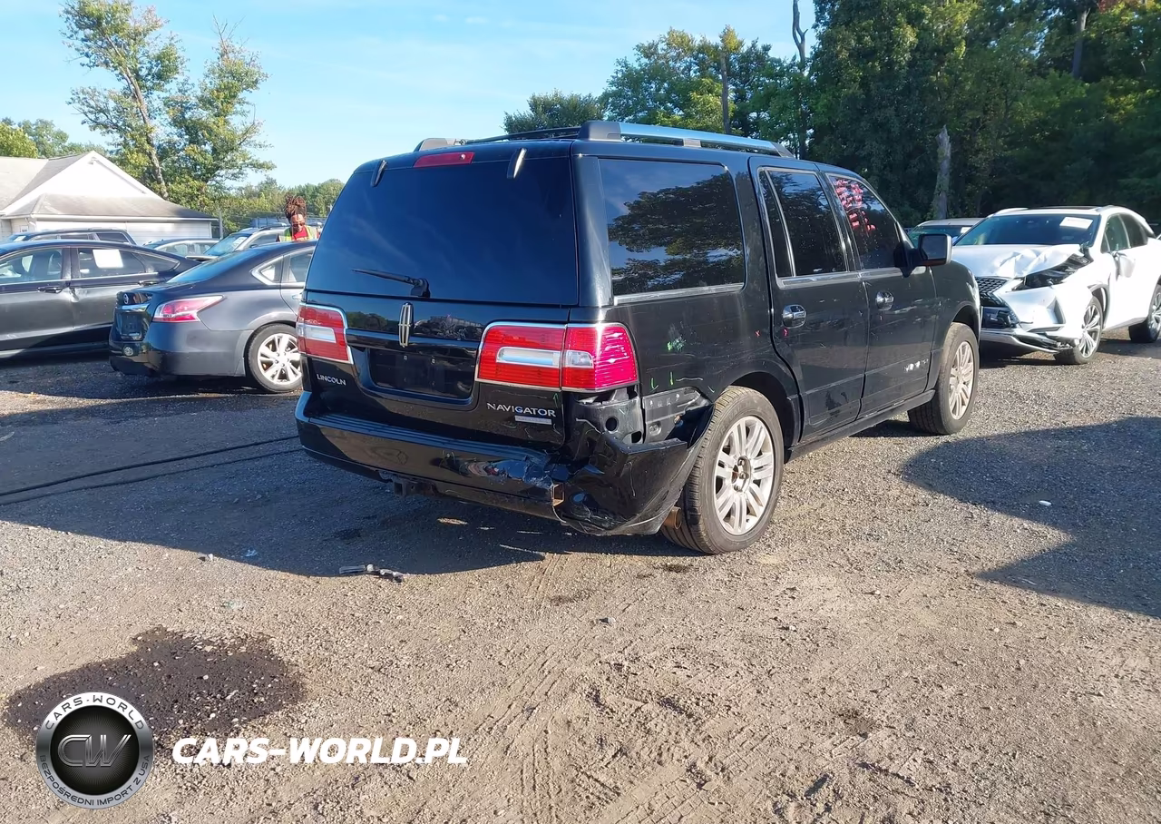 2011 Lincoln Navigator VIN:5LMJJ2J53BEJ10269 - 4