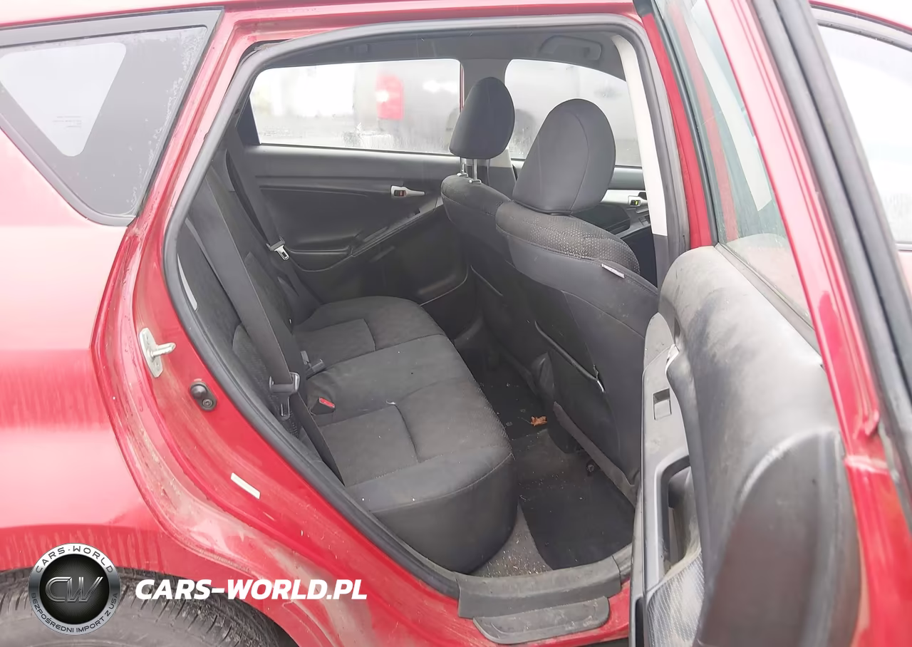 2010 Pontiac Vibe VIN:5Y2SP6E03AZ420428 - 8