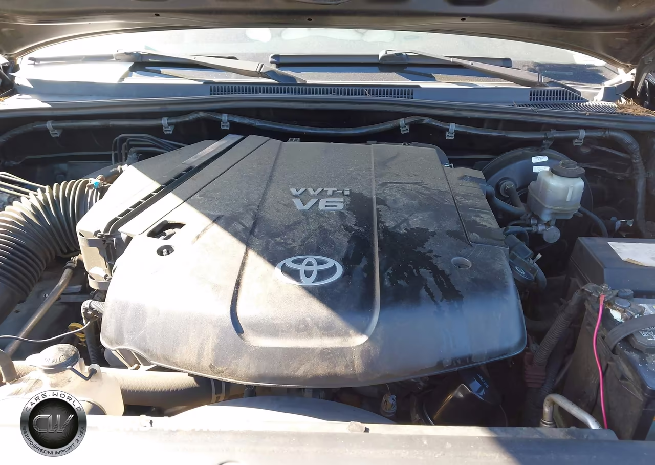 2010 Toyota Tacoma Prerunner V6 VIN:5TEKU4HN5AZ697395 - 10