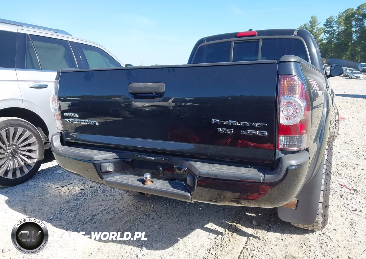 2010 Toyota Tacoma Prerunner V6 VIN:5TEKU4HN5AZ697395 - 16