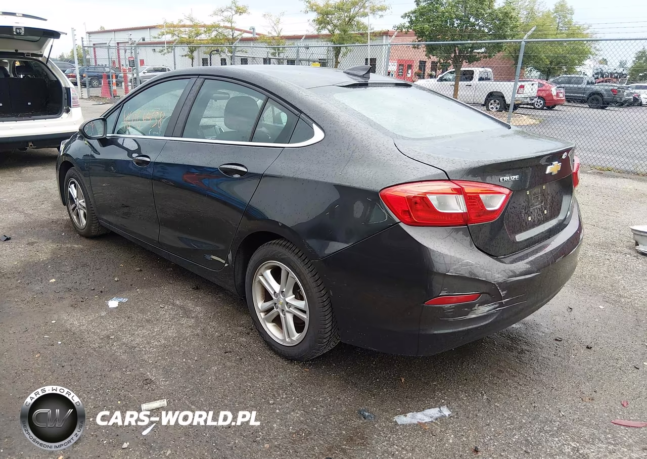 2017 Chevrolet Cruze Lt Auto VIN:1G1BE5SM9H7237203 - 3