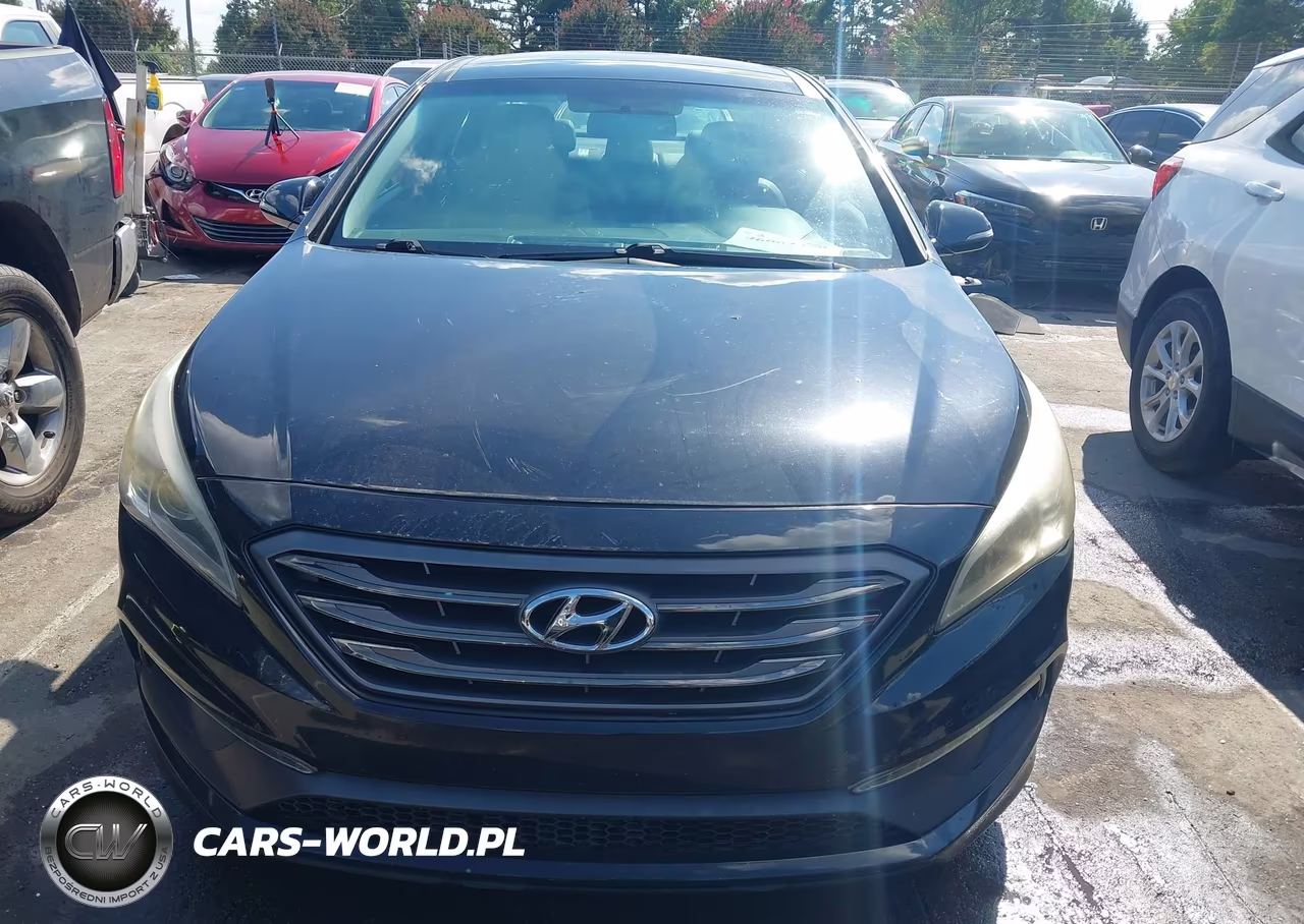 2016 Hyundai Sonata Limited VIN:5NPE34AF2GH265300 - 12
