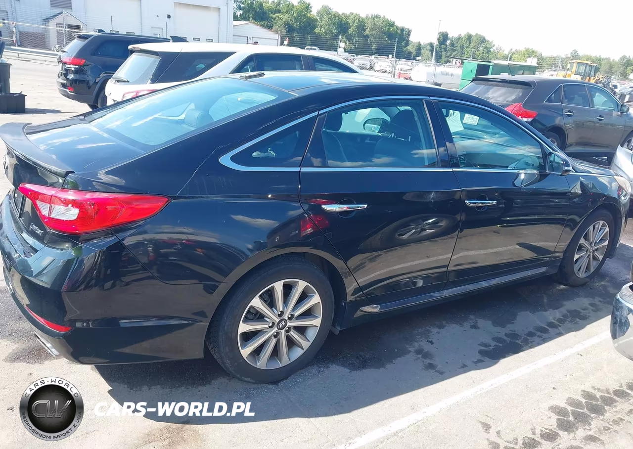 2016 Hyundai Sonata Limited VIN:5NPE34AF2GH265300 - 13