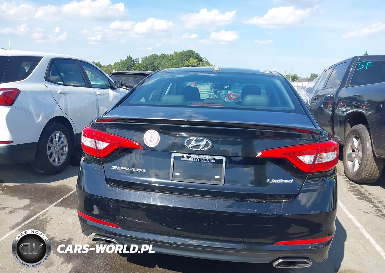 2016 Hyundai Sonata Limited VIN:5NPE34AF2GH265300 - 16