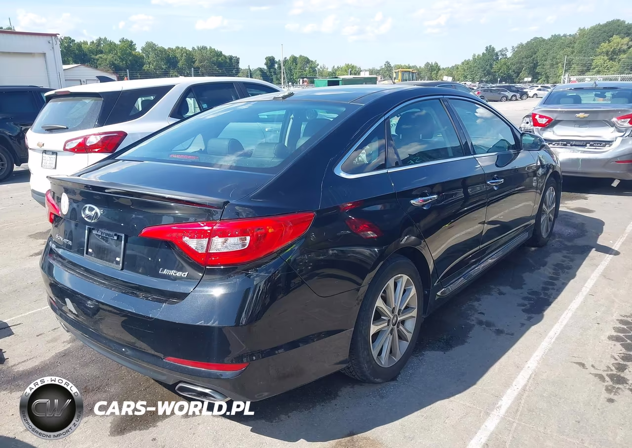 2016 Hyundai Sonata Limited VIN:5NPE34AF2GH265300 - 4
