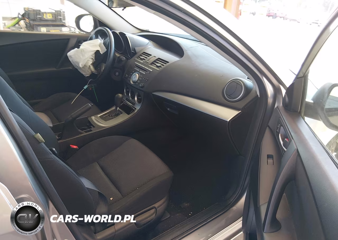 2010 Mazda Mazda3 I Touring VIN:JM1BL1SG8A1153897 - 5