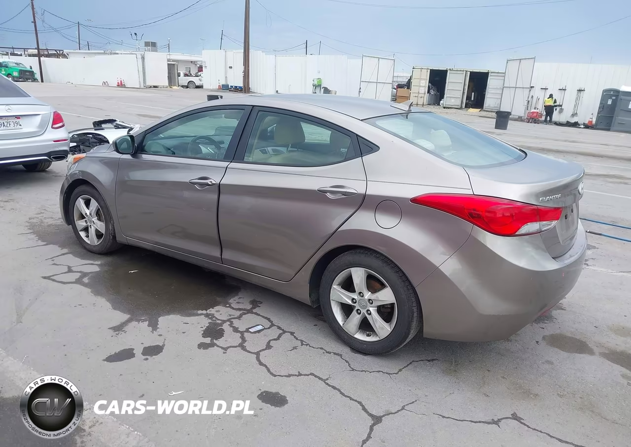 2012 Hyundai Elantra Gls VIN:5NPDH4AE6CH144865 - 3