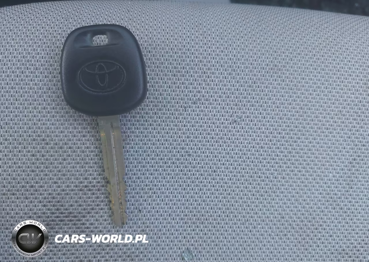 2020 Toyota Corolla L VIN:5YFDPRAE3LP056102 - 11